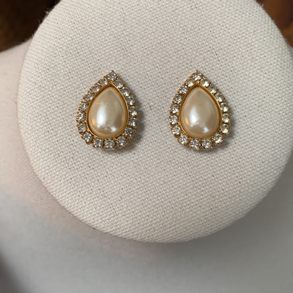 Vintage Bluette Pearl Rhinestone collar shoe clips